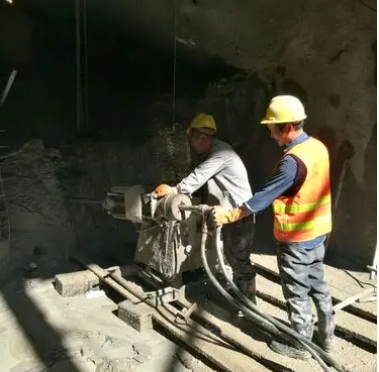 市南水下抗分散灌浆料特点 水下不分散注浆料介绍